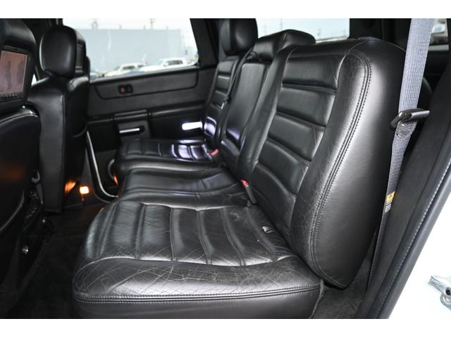 ハマーＨ２ ラグジュアリーパッケージ　２００５ｙモデル　サンルーフ　黒本革シート　ＡＳＡＮＴＩ２６インチホイール　フルセグＴＶナビ　社外マフラー　サイドステップ　メッキパーツ　ＥＴＣ１ナンバー５人乗り（13枚目）