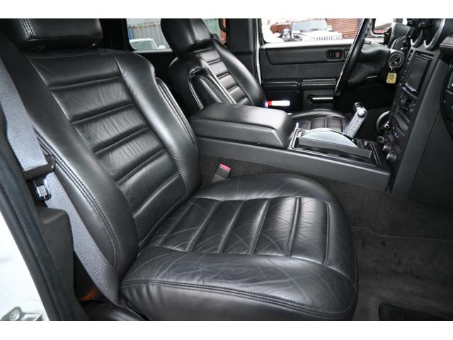 ハマーＨ２ ラグジュアリーパッケージ　２００５ｙモデル　サンルーフ　黒本革シート　ＡＳＡＮＴＩ２６インチホイール　フルセグＴＶナビ　社外マフラー　サイドステップ　メッキパーツ　ＥＴＣ１ナンバー５人乗り（17枚目）
