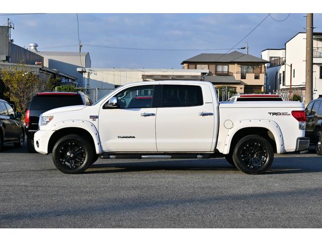 タンドラ クルーマックス リミテッド 2013yモデル 新車並行 実走行証明書付 4WD サンルーフ レッドロック本革シート ポケットスタイルオーバーフェンダー XD20インチホイール ハードトノカバー シートヒーター&パワーシート(5枚目)