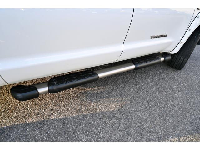 タンドラ クルーマックス リミテッド 2013yモデル 新車並行 実走行証明書付 4WD サンルーフ レッドロック本革シート ポケットスタイルオーバーフェンダー XD20インチホイール ハードトノカバー シートヒーター&パワーシート(19枚目)