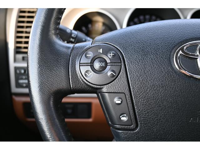 タンドラ クルーマックス リミテッド 2013yモデル 新車並行 実走行証明書付 4WD サンルーフ レッドロック本革シート ポケットスタイルオーバーフェンダー XD20インチホイール ハードトノカバー シートヒーター&パワーシート(24枚目)