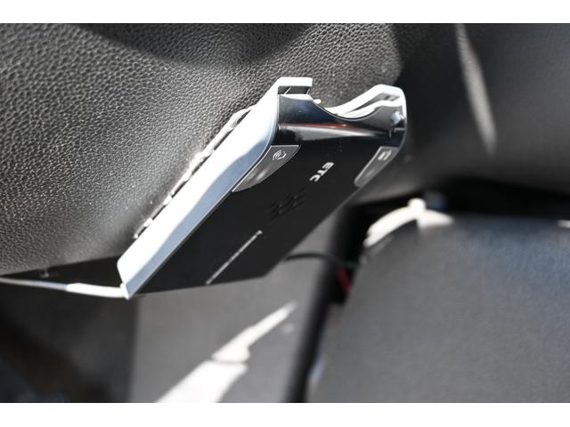 シボレーサバーバン ＬＴ　ＬＴＺ　４ＷＤ　２００７ｙモデル　サンルーフ　黒本革シート　パワーバックドア　ディスプレイオーディオ　フリップダウンモニター　バックカメラ　ＥＴＣ　ＢＯＳＥサウンド　ＳＴＯＲＭ２０インチホイール（22枚目）