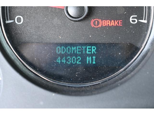 シボレーサバーバン ＬＴ　ＬＴＺ　４ＷＤ　２００７ｙモデル　サンルーフ　黒本革シート　パワーバックドア　ディスプレイオーディオ　フリップダウンモニター　バックカメラ　ＥＴＣ　ＢＯＳＥサウンド　ＳＴＯＲＭ２０インチホイール（33枚目）