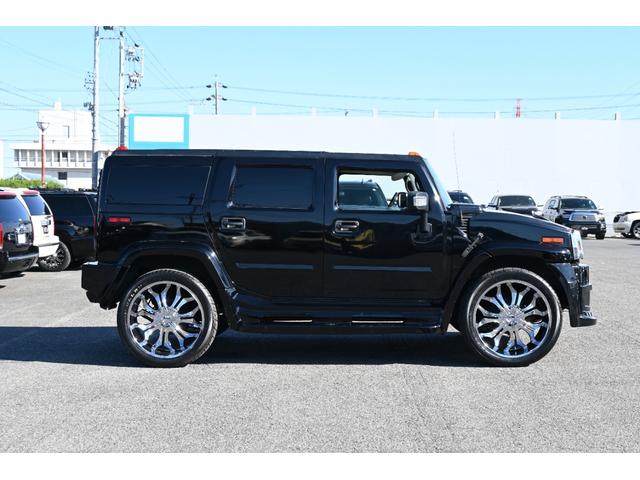 ハマーH2 2006yモデル 実走行証明書付 フルエアロ LUXXXクローム26インチホイール新品 315/40R26タイヤ新品 フルセグTVナビ バックカメラ ETC キーレス ベージュ本革シート&ヒーター(5枚目)