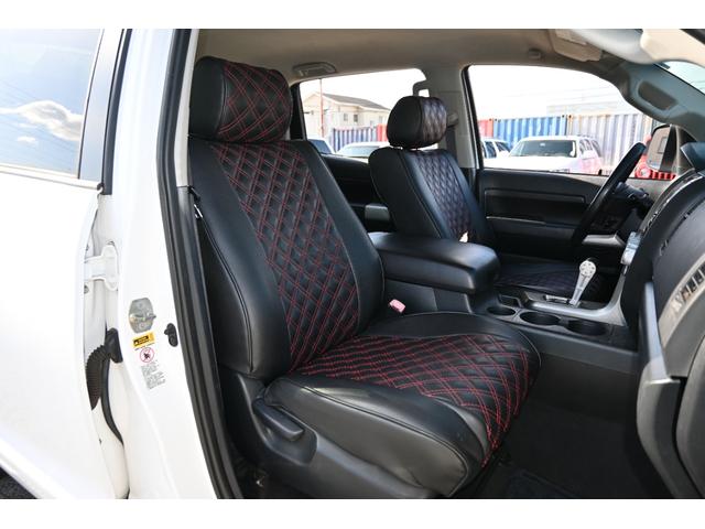 タンドラ クルーマックス　ＳＲ５　４ＷＤ　２００９ｙモデル　カスタムレザーシート　トノカバー＆ベッドライナー　フルセグＴＶナビ　フロンｔ、サイド＆バックカメラ　キーレス　ＥＴＣ　ＸＤ２０インチホイール　サイドステップ（15枚目）