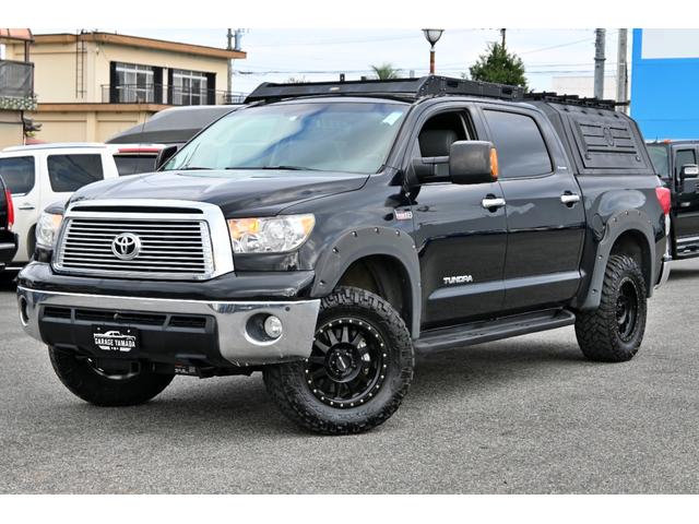 タンドラ クルーマックス　プラチナム　２０１０ｙモデル　サンルーフ　グレー本革シート　エアシート＆シートヒーター　キャンパーシェル　ポケットスタイルオバーフェンダー　　ＭＥＴＨＯＤ１８インチホイール　ＪＢＬサウンド　フルセグＴＶナビ（2枚目）