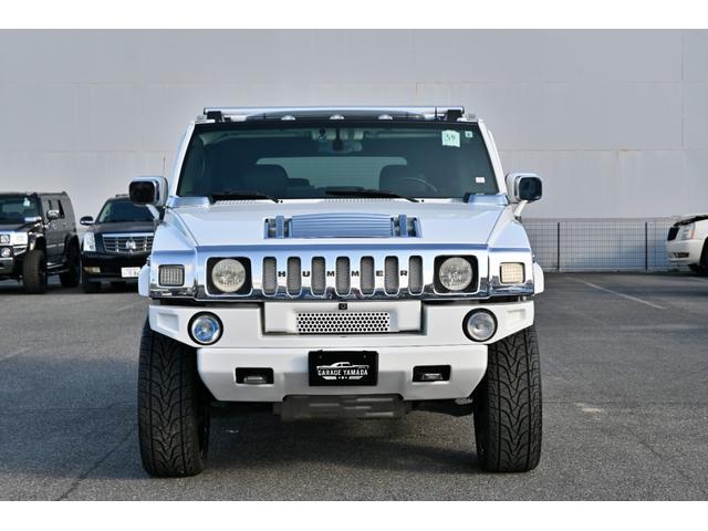 ハマーＨ２ タイプＧ　２００５ｙモデル　正規ディーラー車　実走行　サンルーフ　黒本革シート　ＬＵＸＸＸクローム２６インチホイール新品　３１５／４０Ｒ２６タイヤ新品　ガナドール４本出しマフラー　シートヒーター＆パワーシート（4枚目）