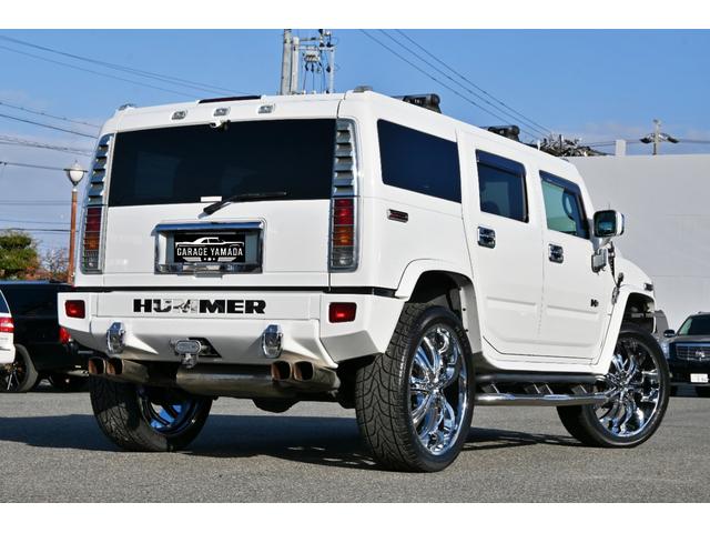 ハマーＨ２ タイプＧ　２００５ｙモデル　正規ディーラー車　実走行　サンルーフ　黒本革シート　ＬＵＸＸＸクローム２６インチホイール新品　３１５／４０Ｒ２６タイヤ新品　ガナドール４本出しマフラー　シートヒーター＆パワーシート（6枚目）