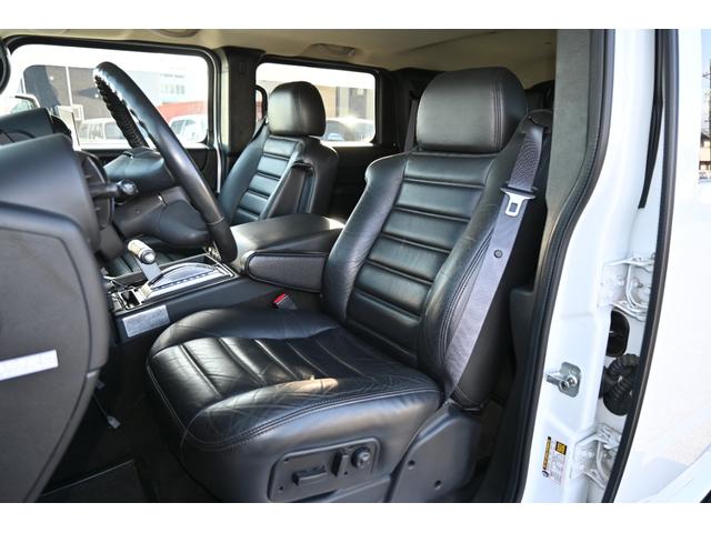 ハマーＨ２ タイプＧ　２００５ｙモデル　正規ディーラー車　実走行　サンルーフ　黒本革シート　ＬＵＸＸＸクローム２６インチホイール新品　３１５／４０Ｒ２６タイヤ新品　ガナドール４本出しマフラー　シートヒーター＆パワーシート（13枚目）