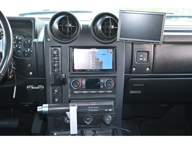 ハマーＨ２ タイプＧ　２００５ｙモデル　正規ディーラー車　実走行　サンルーフ　黒本革シート　ＬＵＸＸＸクローム２６インチホイール新品　３１５／４０Ｒ２６タイヤ新品　ガナドール４本出しマフラー　シートヒーター＆パワーシート（25枚目）