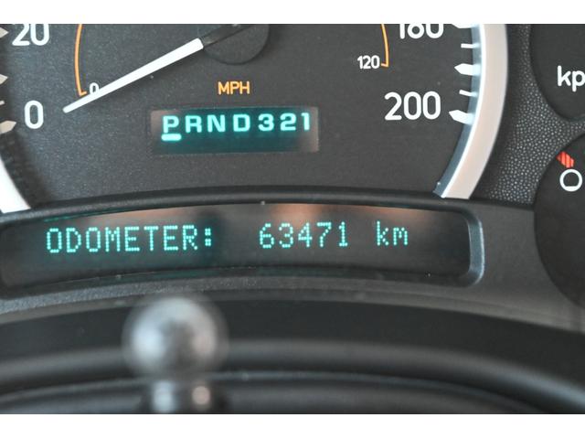 ハマーＨ２ タイプＧ　２００５ｙモデル　正規ディーラー車　実走行　サンルーフ　黒本革シート　ＬＵＸＸＸクローム２６インチホイール新品　３１５／４０Ｒ２６タイヤ新品　ガナドール４本出しマフラー　シートヒーター＆パワーシート（32枚目）