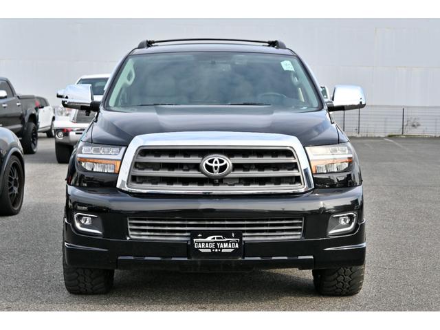 セコイア ＳＲ５　２０１１年モデル　４ＷＤ　新車並行　実走行証明書付　社外ＬＥＤヘッドライト　グレー本革シート　シートヒーター＆パワーシート　フローティングナビフルセグＴＶ　パワーサードシート　ＥＴＣ　バックカメラ（4枚目）