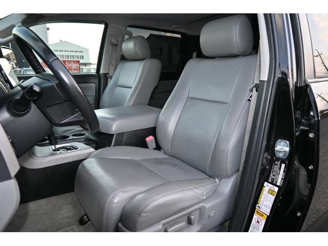 セコイア ＳＲ５　２０１１年モデル　４ＷＤ　新車並行　実走行証明書付　社外ＬＥＤヘッドライト　グレー本革シート　シートヒーター＆パワーシート　フローティングナビフルセグＴＶ　パワーサードシート　ＥＴＣ　バックカメラ（13枚目）
