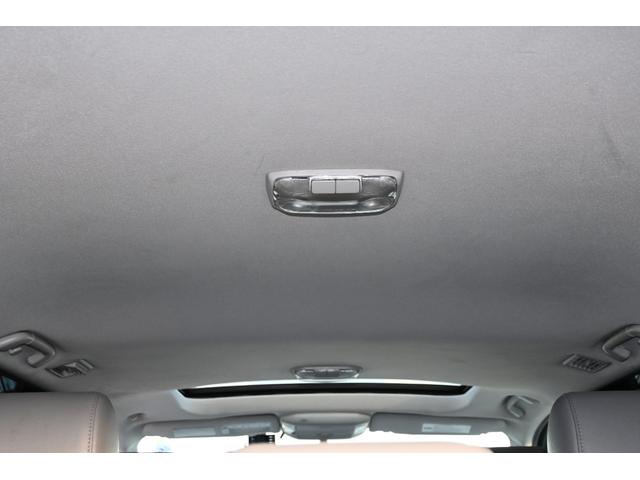 セコイア ＳＲ５　２０１１年モデル　４ＷＤ　新車並行　実走行証明書付　社外ＬＥＤヘッドライト　グレー本革シート　シートヒーター＆パワーシート　フローティングナビフルセグＴＶ　パワーサードシート　ＥＴＣ　バックカメラ（17枚目）