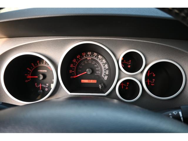 セコイア ＳＲ５　２０１１年モデル　４ＷＤ　新車並行　実走行証明書付　社外ＬＥＤヘッドライト　グレー本革シート　シートヒーター＆パワーシート　フローティングナビフルセグＴＶ　パワーサードシート　ＥＴＣ　バックカメラ（31枚目）