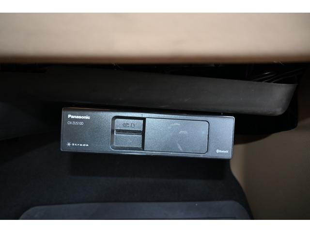 キャデラックエスカレード プラチナム　２０１８年モデル　正規ディーラー車　サンルーフ　ブラウン本革シート　純正２２インチホイール　純正ナビフルセグＴＶ　バックカメラ　３６０°カメラ　ＡＣＣ　ＨＵＤ　フリップダウン＆ヘッドレストモニター（25枚目）