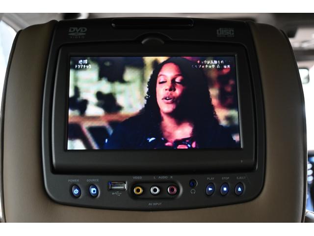 キャデラックエスカレード プラチナム　２０１８年モデル　正規ディーラー車　サンルーフ　ブラウン本革シート　純正２２インチホイール　純正ナビフルセグＴＶ　バックカメラ　３６０°カメラ　ＡＣＣ　ＨＵＤ　フリップダウン＆ヘッドレストモニター（30枚目）