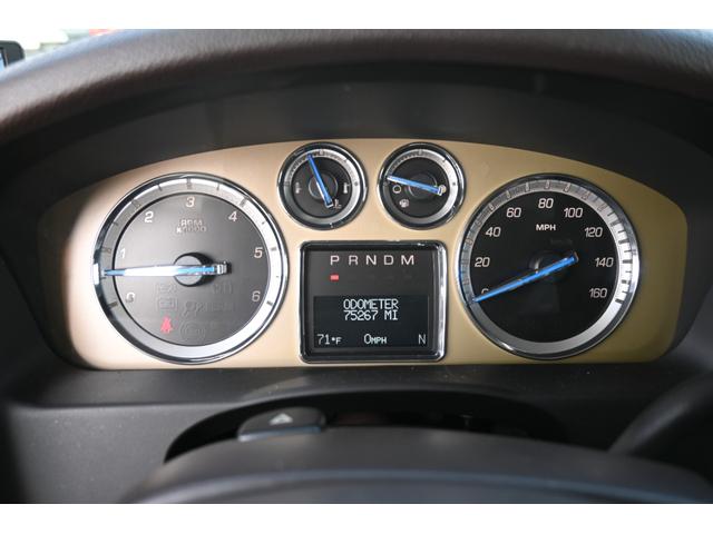 キャデラックエスカレード 　プラチナム　２０１１ｙモデル　新車並行　実走行証明書　専用ＬＥＤヘッドライト＆バンパーグリル＆２２インチホイール　サンルーフ　ブラウンココア本革シート　電動ステップ　フルセグＴＶナビ　バックカメラ（38枚目）