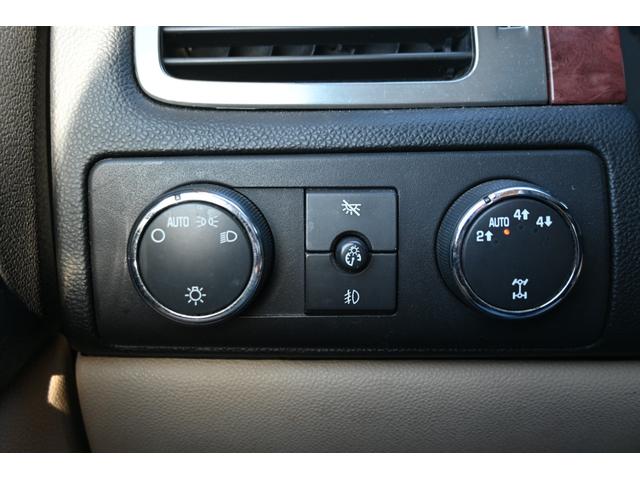 シボレーサバーバン 　ＬＴＺ　４ＷＤ　２００７ｙモデル　サンルーフ　ベージュ本革シート　フルセグＴＶナビ　純正２０インチホイール　シートヒーター＆パワーシート　バックカメラ　フリップダウンモニター　ＥＴＣ　ブルートゥース（27枚目）