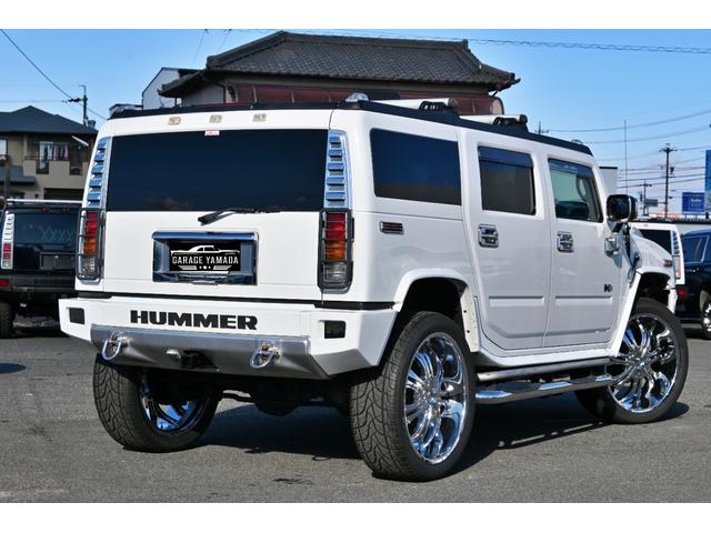 ハマーＨ２ ラグジュアリーパッケージ　２００５ｙモデル　サンルーフ　黒本革シート　シートヒーター＆パワーシート　ＬＵＸＸＸクローム２６インチホイール新品　３１５／４０Ｒ２６タイヤ新品　パナソニックフローティングナビ　フルセグＴＶ　ＥＴＣ（7枚目）