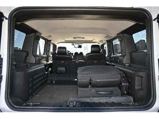 ハマーＨ２ ラグジュアリーパッケージ　２００５ｙモデル　サンルーフ　黒本革シート　シートヒーター＆パワーシート　ＬＵＸＸＸクローム２６インチホイール新品　３１５／４０Ｒ２６タイヤ新品　パナソニックフローティングナビ　フルセグＴＶ　ＥＴＣ（16枚目）