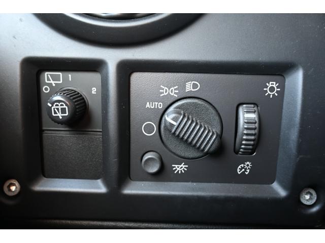 ハマーＨ２ ラグジュアリーパッケージ　２００５ｙモデル　サンルーフ　黒本革シート　シートヒーター＆パワーシート　ＬＵＸＸＸクローム２６インチホイール新品　３１５／４０Ｒ２６タイヤ新品　パナソニックフローティングナビ　フルセグＴＶ　ＥＴＣ（29枚目）