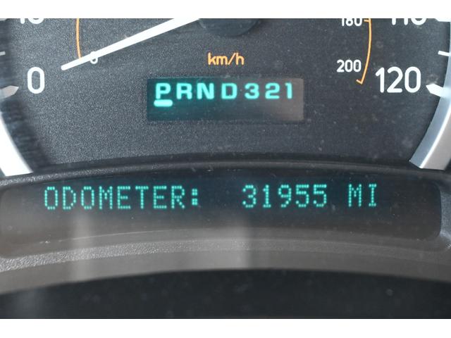 ハマーＨ２ ラグジュアリーパッケージ　２００５ｙモデル　サンルーフ　黒本革シート　シートヒーター＆パワーシート　ＬＵＸＸＸクローム２６インチホイール新品　３１５／４０Ｒ２６タイヤ新品　パナソニックフローティングナビ　フルセグＴＶ　ＥＴＣ（30枚目）