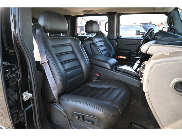 ハマーＨ２ ラグジュアリーパッケージ　２００６ｙモデル　新車並行　実走行証明書付　サンルーフ　黒本革シート　ＭＥＴＨＯＤ２０インチホイール　３５ｘ１２．５０Ｒ２０マッドタイヤ　１ナンバー車検　ＢＯＳＥサウンド　ナビＴＶ　サードシート付（21枚目）