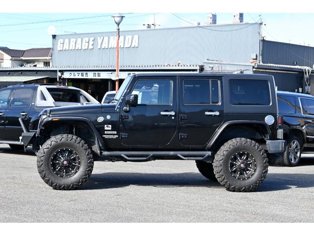 ジープ・ラングラーアンリミテッド ナビエディション　２０１７ｙモデル　社外バンパー　グリル　フラットフェンダー　ｎ－Ｆａｂサイドステップ　フルセグＴＶナビ　バックカメラ　ＥＴＣ　ＢＡＬＬＩＳＴＩＣ２０インチホイール　ヨコハマ　ジオランダーＸ－ＭＴ（5枚目）