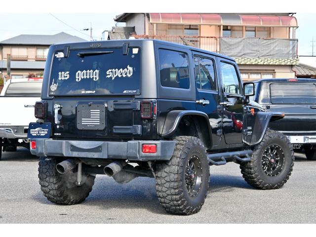 ジープ・ラングラーアンリミテッド ナビエディション　２０１７ｙモデル　社外バンパー　グリル　フラットフェンダー　ｎ－Ｆａｂサイドステップ　フルセグＴＶナビ　バックカメラ　ＥＴＣ　ＢＡＬＬＩＳＴＩＣ２０インチホイール　ヨコハマ　ジオランダーＸ－ＭＴ（7枚目）