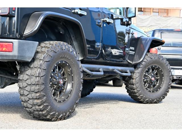 ジープ・ラングラーアンリミテッド ナビエディション　２０１７ｙモデル　社外バンパー　グリル　フラットフェンダー　ｎ－Ｆａｂサイドステップ　フルセグＴＶナビ　バックカメラ　ＥＴＣ　ＢＡＬＬＩＳＴＩＣ２０インチホイール　ヨコハマ　ジオランダーＸ－ＭＴ（8枚目）