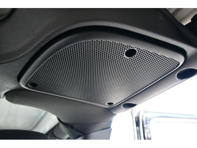 ジープ・ラングラーアンリミテッド ナビエディション　２０１７ｙモデル　社外バンパー　グリル　フラットフェンダー　ｎ－Ｆａｂサイドステップ　フルセグＴＶナビ　バックカメラ　ＥＴＣ　ＢＡＬＬＩＳＴＩＣ２０インチホイール　ヨコハマ　ジオランダーＸ－ＭＴ（18枚目）