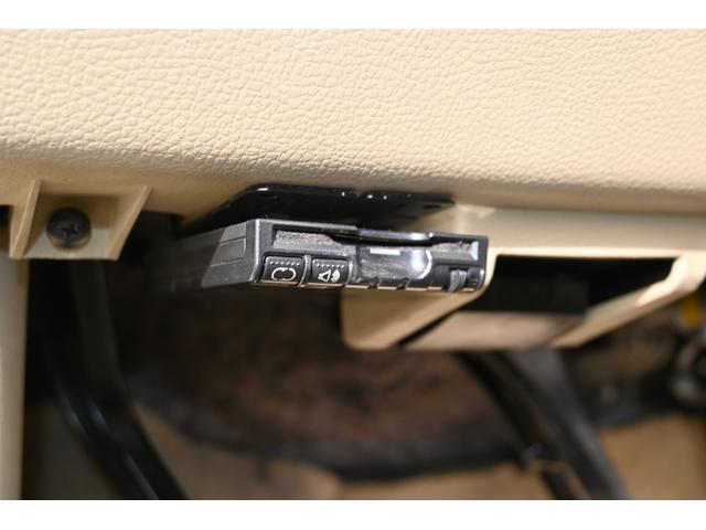 ＱＸ５６ ベースグレード　２０１０ｙ最終モデル　新車並行　実走行証明書　オートチェック＆カーＦＡＸ付　サンルーフ　ベージュ本革シート　フルセグＴＶナビ　Ｂｌｕｅｔｏｏｔｈオーディオ　ＥＴＣ　パワーバックドア　パワーサードシート（23枚目）