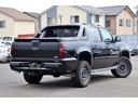 シボレーアバランチ ＬＴＺ　２００７年モデル　サンルーフ　黒本革シート　リフトアップ　ブラックリノ２０インチホイール　３３ｘ１２．５０Ｒ２０マッドタイヤ　１ナンバー５人乗り　フルセグＴＶナビ　バックカメラ　ハードトノカバー（7枚目）