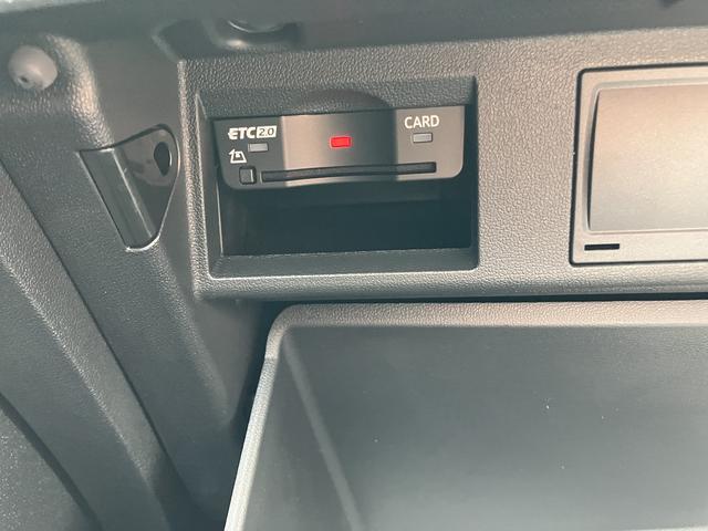 Ａ１スポーツバック ２５ＴＦＳＩ　アドバンスド　元デモカー／アダプティブクルーズ／リヤビューカメラ／サイドアシスト／ハイビームアシスト／アドバンスキー／バーチャルコックピット／コントラストルーフ／スマートフォンインターフェイス／禁煙車（30枚目）