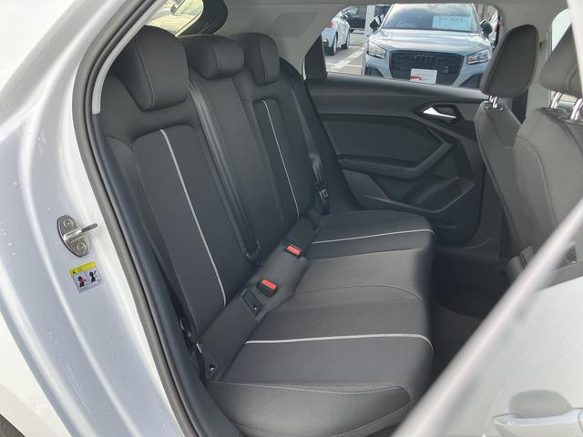 Ａ１スポーツバック ２５ＴＦＳＩ　アドバンスド　元デモカー／アダプティブクルーズ／リヤビューカメラ／サイドアシスト／ハイビームアシスト／アドバンスキー／バーチャルコックピット／コントラストルーフ／スマートフォンインターフェイス／禁煙車（48枚目）