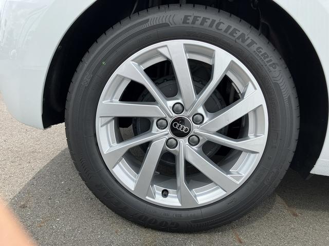 Ａ１スポーツバック ２５ＴＦＳＩ　アドバンスド　元デモカー／アダプティブクルーズ／リヤビューカメラ／サイドアシスト／ハイビームアシスト／アドバンスキー／バーチャルコックピット／コントラストルーフ／スマートフォンインターフェイス／禁煙車（56枚目）