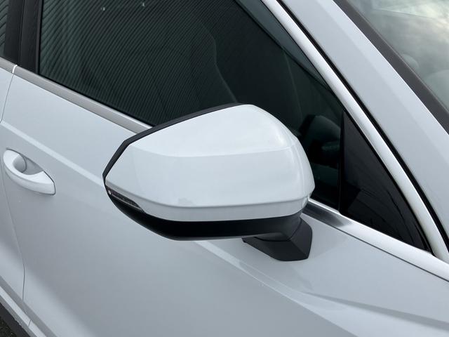 Q3 35TFSI Sライン 元デモカー/オートマチックテールゲート/アダプティブクルーズ/レーンアシスト/リヤトラフィックアシスト/パーシャルレザー/サラウンドビューカメラスポーツサスペンション/バーチャルコックピット/禁煙車(13枚目)