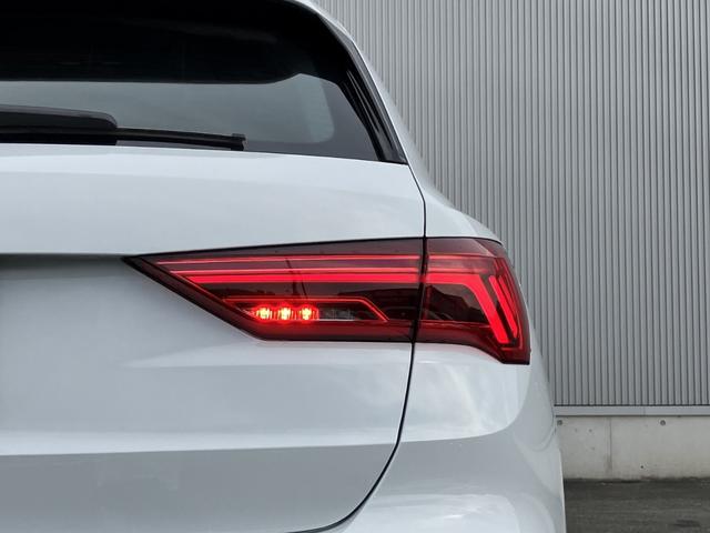Q3 35TFSI Sライン 元デモカー/オートマチックテールゲート/アダプティブクルーズ/レーンアシスト/リヤトラフィックアシスト/パーシャルレザー/サラウンドビューカメラスポーツサスペンション/バーチャルコックピット/禁煙車(18枚目)
