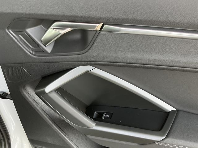Q3 35TFSI Sライン 元デモカー/オートマチックテールゲート/アダプティブクルーズ/レーンアシスト/リヤトラフィックアシスト/パーシャルレザー/サラウンドビューカメラスポーツサスペンション/バーチャルコックピット/禁煙車(62枚目)