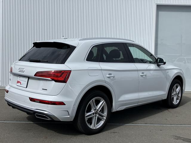 Q5 40TDIクワトロ Sライン ワンオーナー/TVチューナー/プライバシーガラス/アコースティツクガラス(フロント)/オートマチックテールゲート/サラウンドビューカメラ/アダプティブクルーズ/レーンアシスト/サイドアシスト/禁煙車(4枚目)