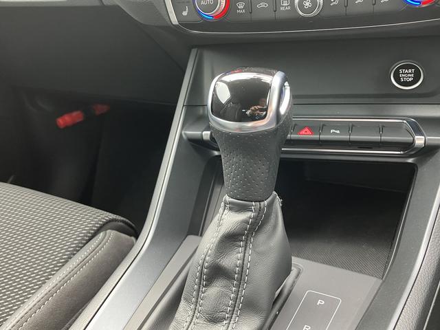 Q3スポーツバック 35TFSI Sライン ワンオーナー/アダプティブクルーズ/サラウンドビューカメラ/レーンアシスト/リヤトラフィックアシスト/バーチャルコックピット/オートマチックテールゲート/アルミホイール20Vスポーク19インチ/禁煙車(28枚目)