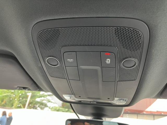 Q3スポーツバック 35TFSI Sライン ワンオーナー/アダプティブクルーズ/サラウンドビューカメラ/レーンアシスト/リヤトラフィックアシスト/バーチャルコックピット/オートマチックテールゲート/アルミホイール20Vスポーク19インチ/禁煙車(38枚目)