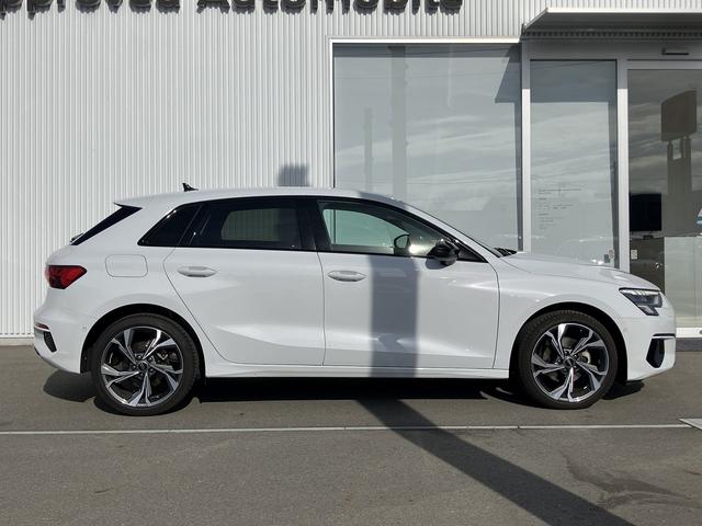 Ａ３ スポーツバック３０ＴＦＳＩアドバンスド　ワンオーナー／禁煙車／ＴＶチューナー／リヤビューカメラ／レーンアシスト／パーシャルレザー／フロントシート電動調節機能／マルチカラアンビエントライト／スマートフォンインターフェイス／マイルドハイブリッド（5枚目）