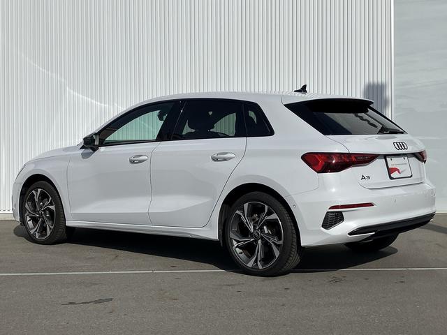 Ａ３ スポーツバック３０ＴＦＳＩアドバンスド　ワンオーナー／禁煙車／ＴＶチューナー／リヤビューカメラ／レーンアシスト／パーシャルレザー／フロントシート電動調節機能／マルチカラアンビエントライト／スマートフォンインターフェイス／マイルドハイブリッド（8枚目）