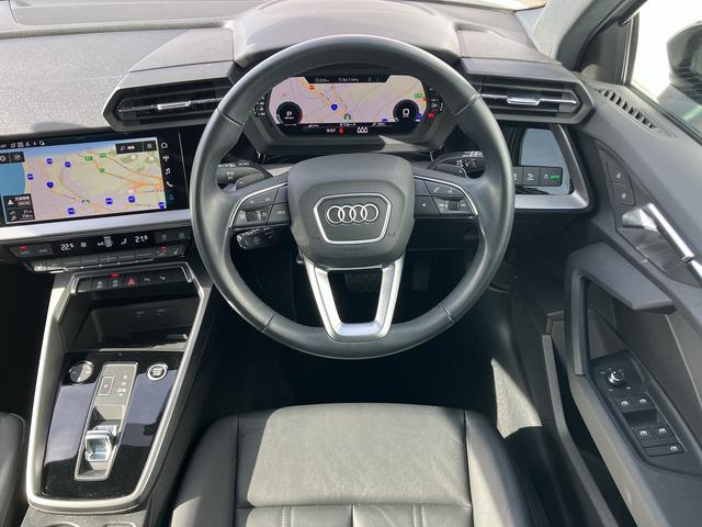 Ａ３ スポーツバック３０ＴＦＳＩアドバンスド　ワンオーナー／禁煙車／ＴＶチューナー／リヤビューカメラ／レーンアシスト／パーシャルレザー／フロントシート電動調節機能／マルチカラアンビエントライト／スマートフォンインターフェイス／マイルドハイブリッド（16枚目）