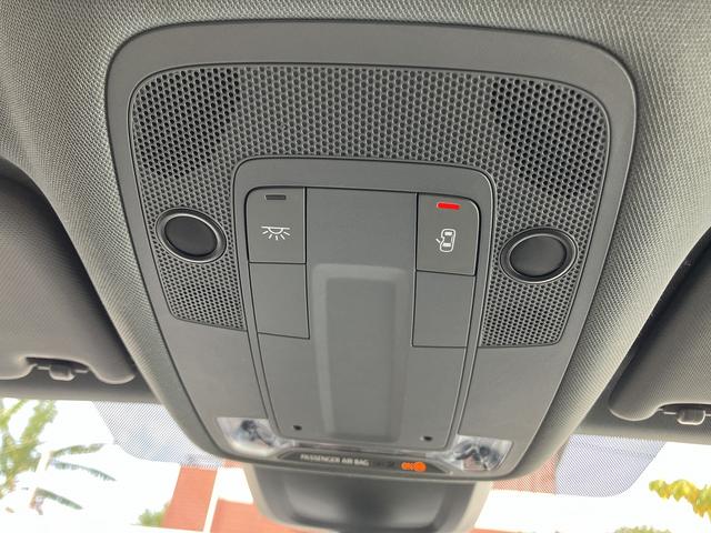 Ａ３ スポーツバック３０ＴＦＳＩアドバンスド　ワンオーナー／禁煙車／ＴＶチューナー／リヤビューカメラ／レーンアシスト／パーシャルレザー／フロントシート電動調節機能／マルチカラアンビエントライト／スマートフォンインターフェイス／マイルドハイブリッド（32枚目）