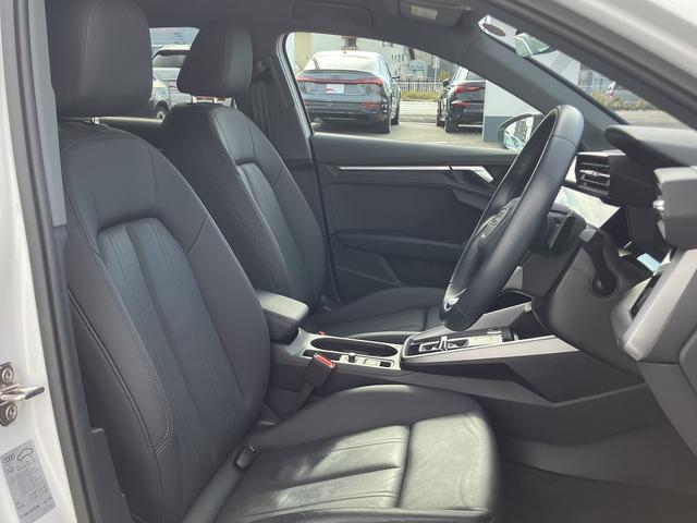 Ａ３ スポーツバック３０ＴＦＳＩアドバンスド　ワンオーナー／禁煙車／ＴＶチューナー／リヤビューカメラ／レーンアシスト／パーシャルレザー／フロントシート電動調節機能／マルチカラアンビエントライト／スマートフォンインターフェイス／マイルドハイブリッド（54枚目）