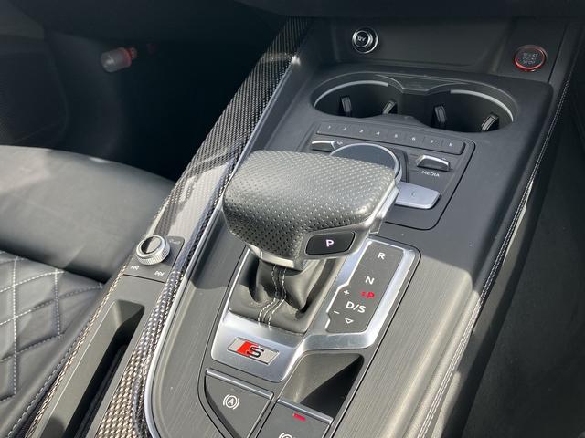Ｓ４アバント ベースグレード　ワンオーナー／禁煙車／ＴＶチューナー／カラードブレーキキャリパーレッド／サラウンドビューカメラ／レーンアシスト／ファインナッパレザー／プライバシーガラス／Ｂａｎｇ＆Ｏｌｕｆｓｅｎサウンドシステム（34枚目）