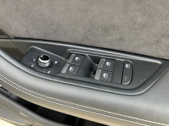 Ｓ４アバント ベースグレード　ワンオーナー／禁煙車／ＴＶチューナー／カラードブレーキキャリパーレッド／サラウンドビューカメラ／レーンアシスト／ファインナッパレザー／プライバシーガラス／Ｂａｎｇ＆Ｏｌｕｆｓｅｎサウンドシステム（44枚目）